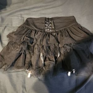 Black widow skirt